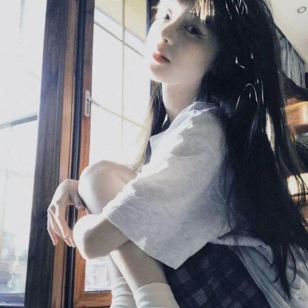 在窗边